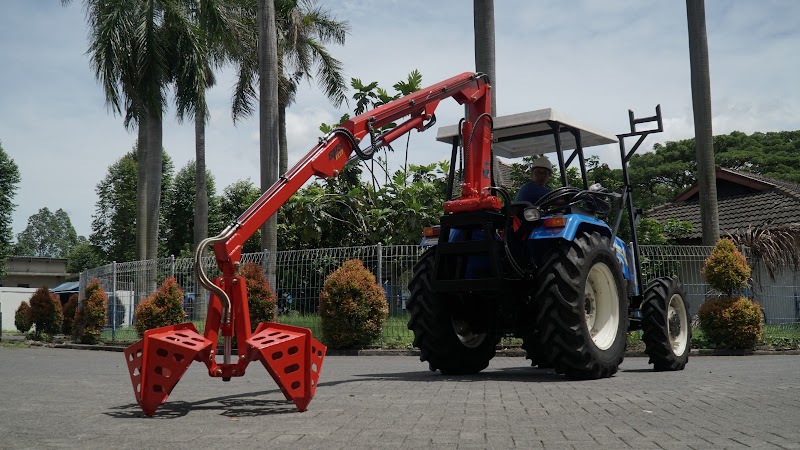 Tractor Mounted Crane